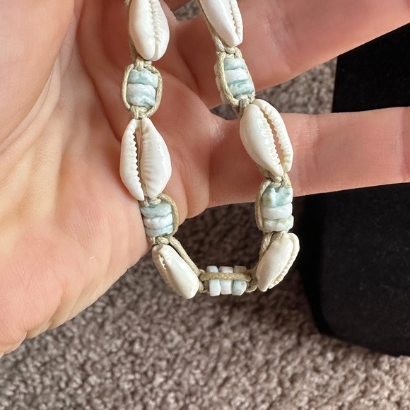 Poocha Shell Beaded Necklace - Picture 4 of 6